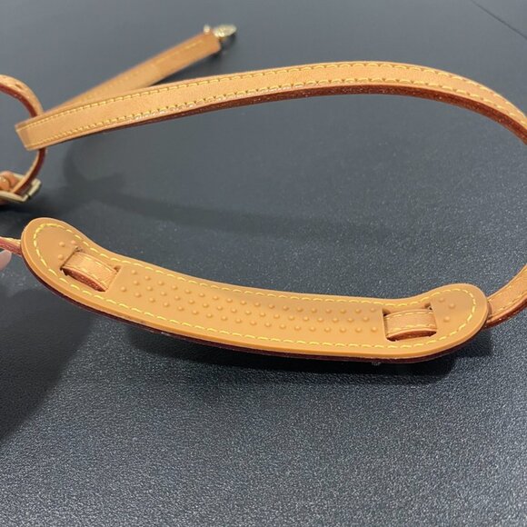 Louis Vuitton Vachetta Strap with Shoulder Pad (JB1344) - Picture 2 of 5